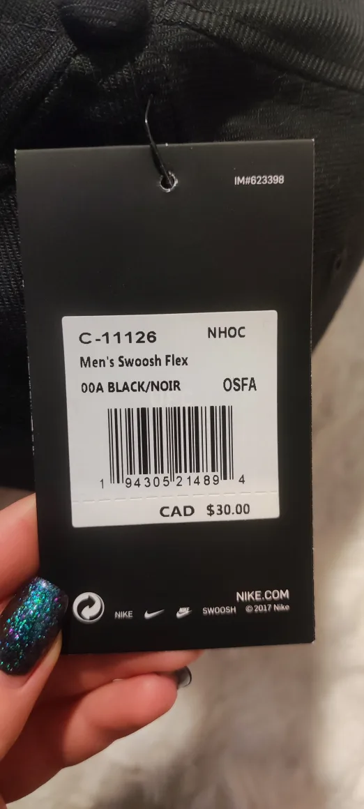 Nike Men's  Black Hockey Hat image indicator(4)