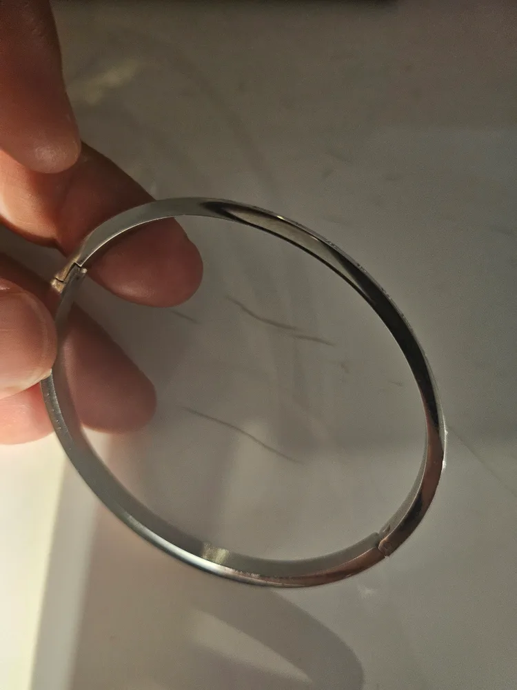 Silver Plated Bangle with LV Pattern image indicator(2)