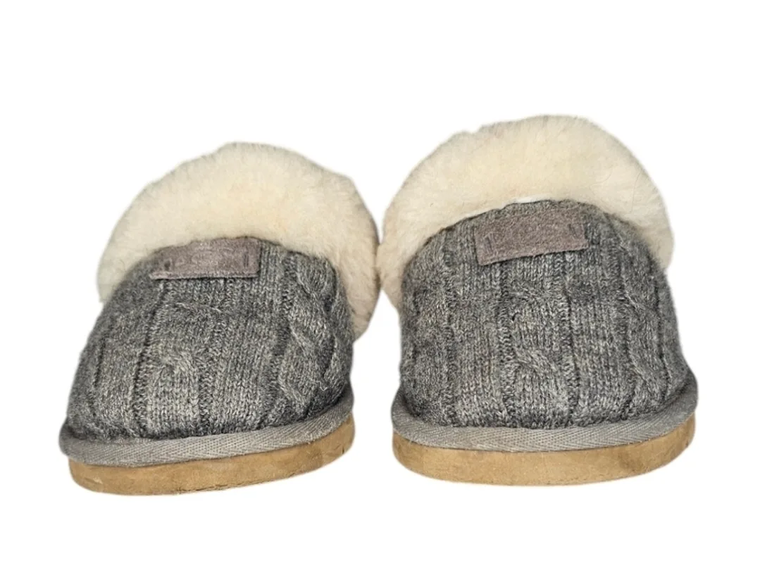 UGG Women's Grey Cable Knit Slippers w Sheepskin Lining size 5 image indicator(2)