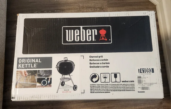 Weber 22" Original Kettle Charcoal Grill thumbnail
