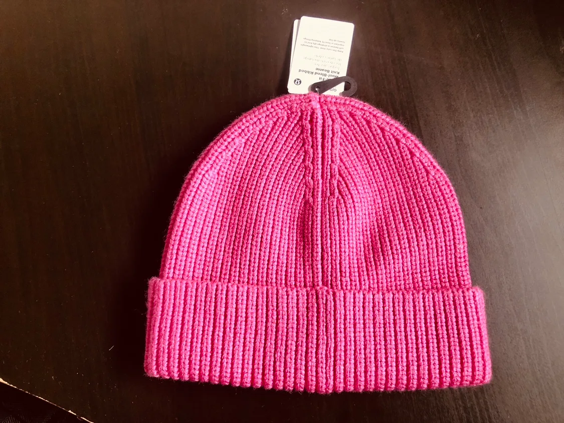 Lululemon pink hat Close-Fit Wool-Blend Ribbed Knit Beanie image indicator(3)