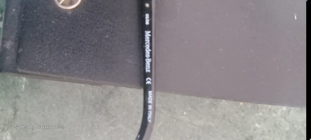 Mercedes-Benz Sunglasses image indicator(5)