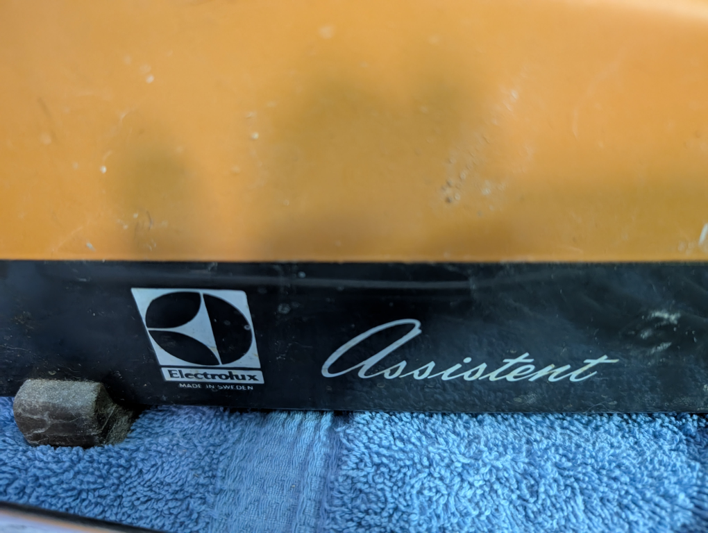 Vintage Electrolux Assistant Mixer - photo 4