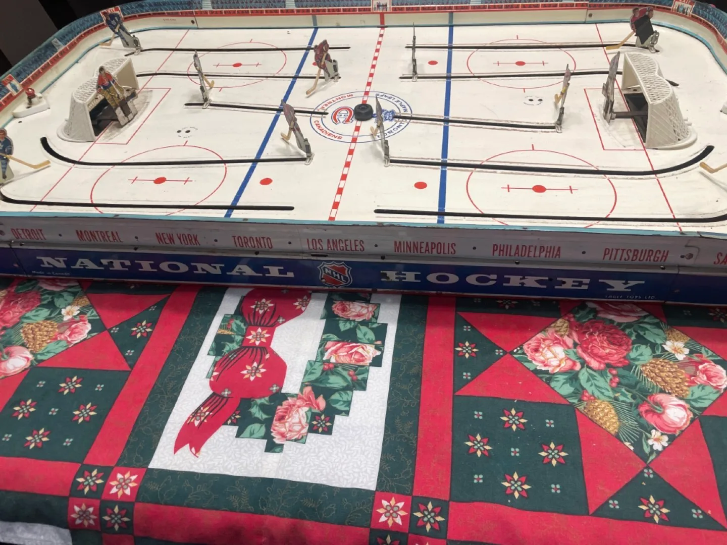 Retro Table Hockey game image indicator(2)