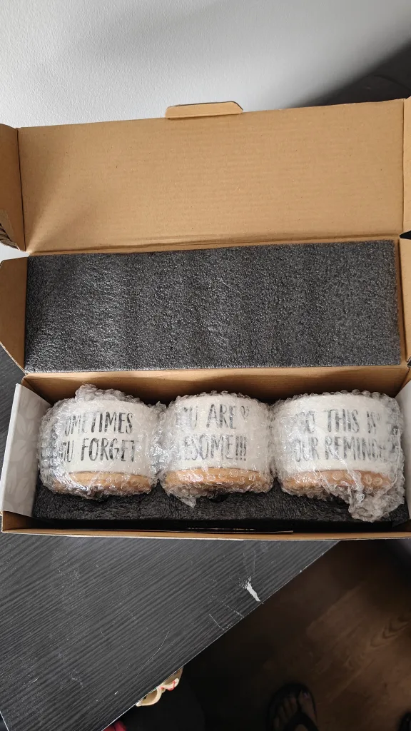 3 x Ceramic Pots with Wooden Base image indicator(6)