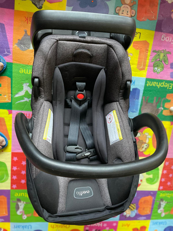 Evenflo Embrace Infant Car Seat