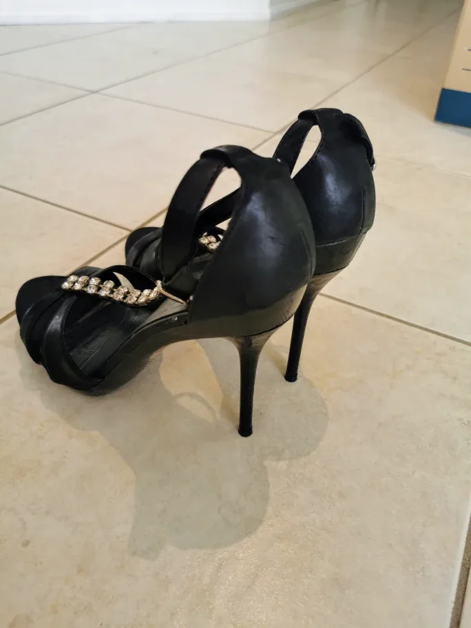 Evening shoes Michael Antonio (size 8) image indicator(2)