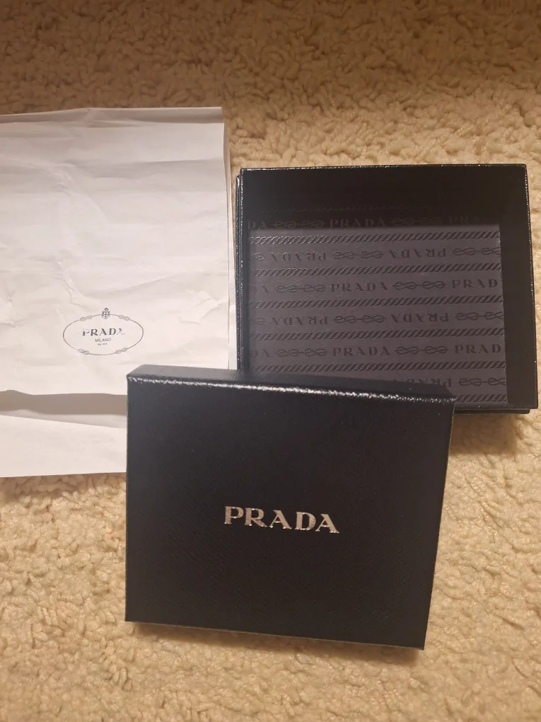PRADA Box image indicator(2)