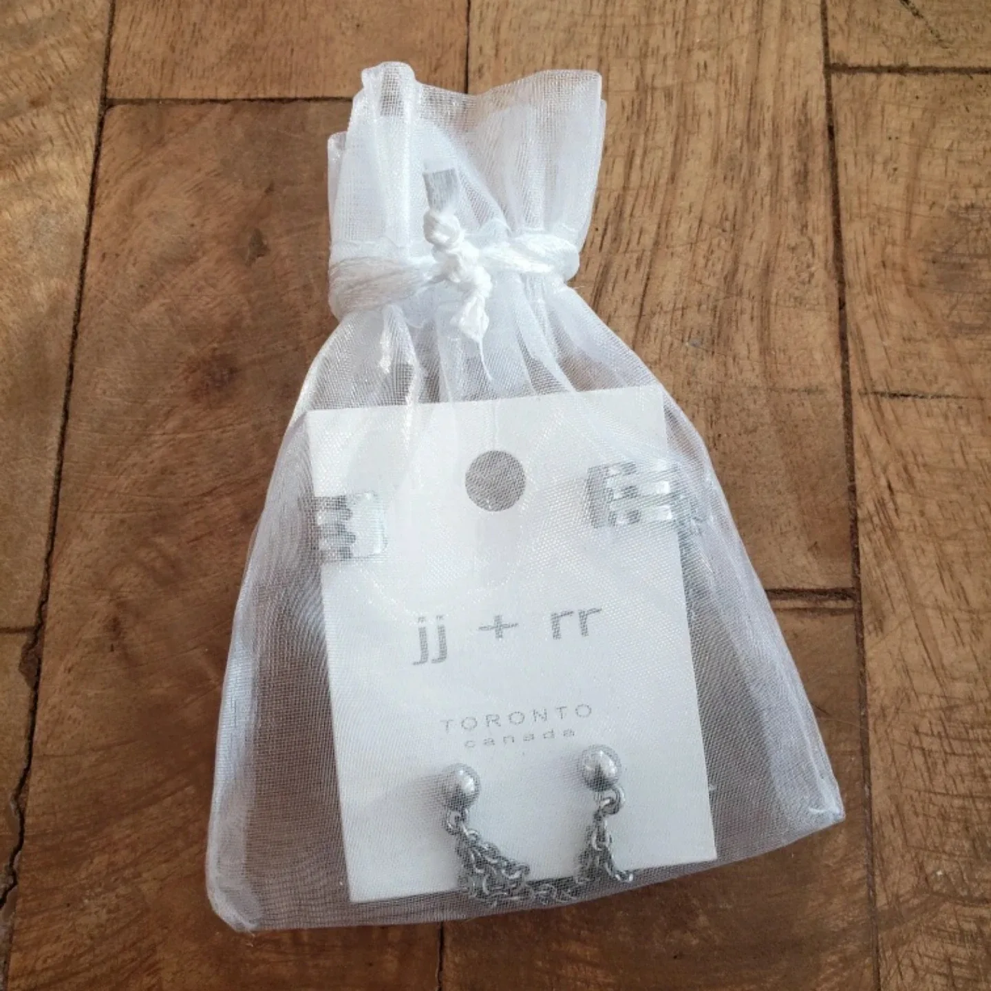 Chained Stud Earrings with Ear Cuffs image indicator(3)