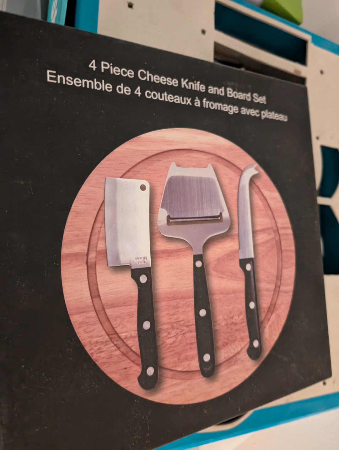 4 Piece Cheese Knife and Board Set