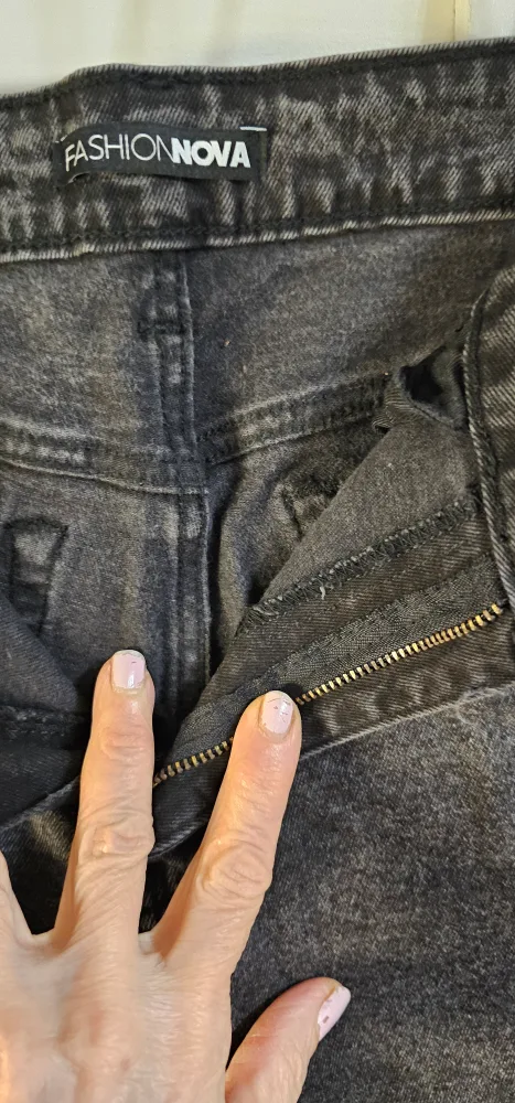 Fashion Nova Black Acid Wash Jeans #ThriftyPicks image indicator(2)