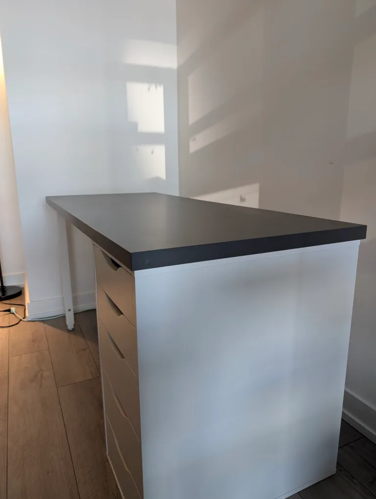 Ikea desk and drawer image indicator(4)