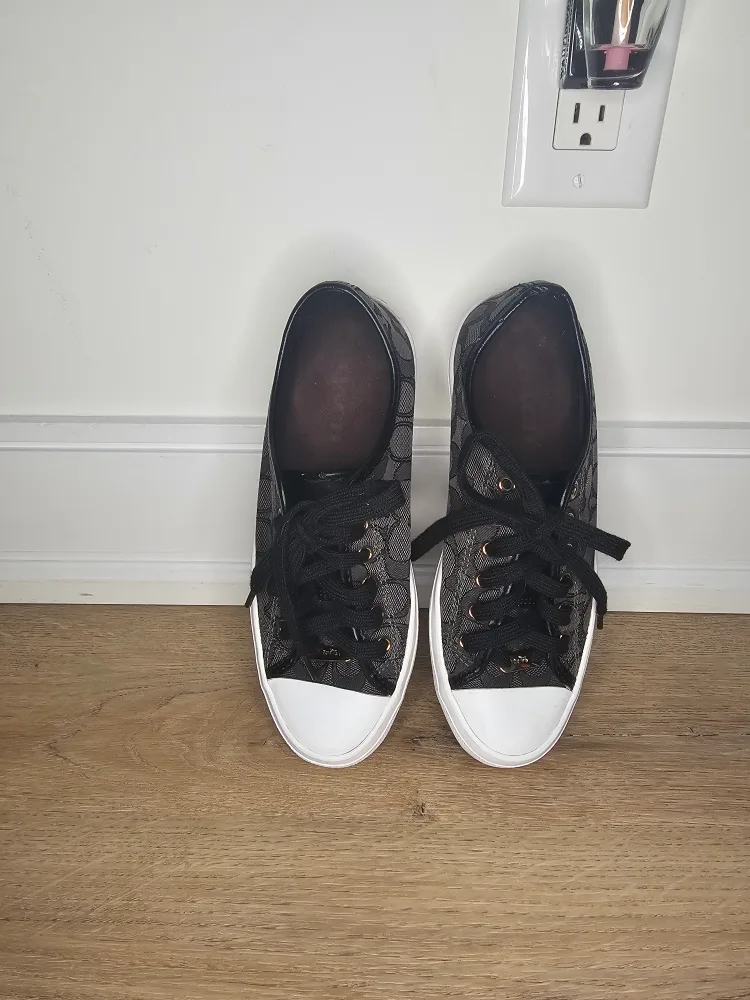Coach Signature Canvas Sneakers image indicator(2)