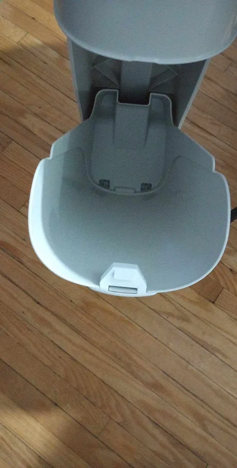 Playtex Diaper Genie (Grey)on a stand image indicator(2)