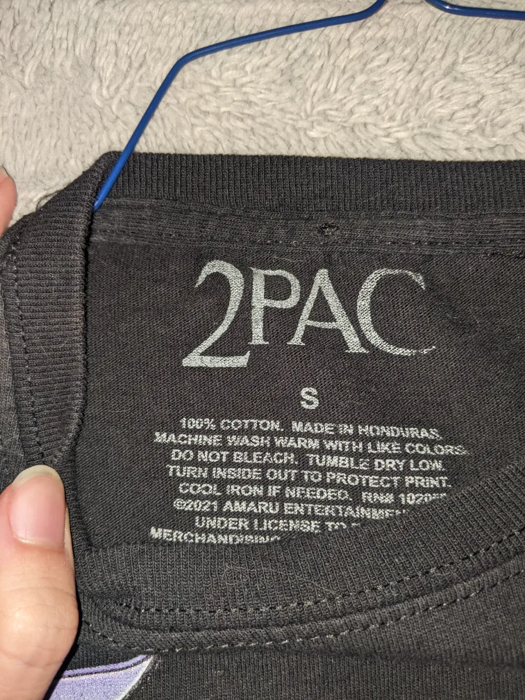 2PAC All Eyez On Me T-Shirt Size S image indicator(3)