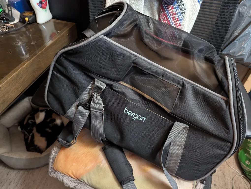 Bergan Pet Carrier image indicator(3)