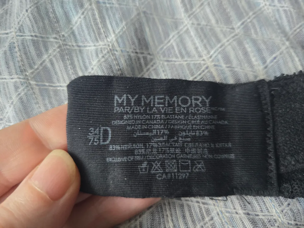 la Vie en Rose Strapless Bra image indicator(8)