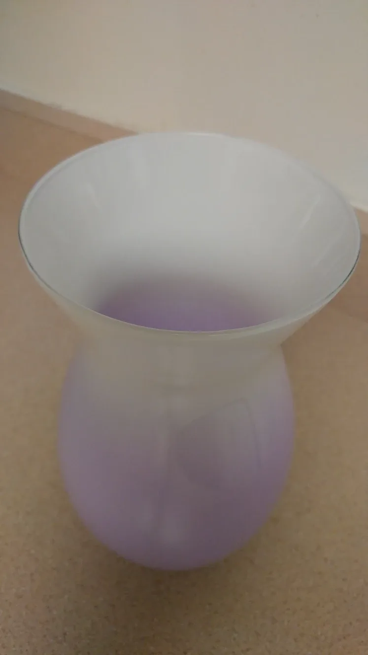 Purple and White Ombre Glass Vase image indicator(2)