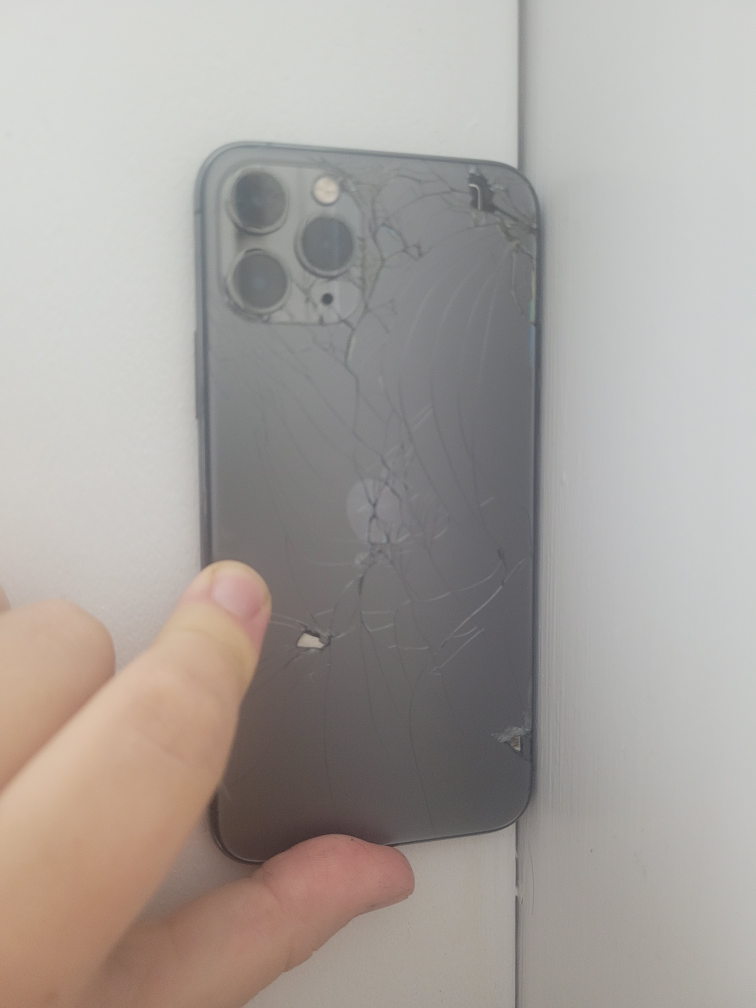 iphone 11 pro - photo 3