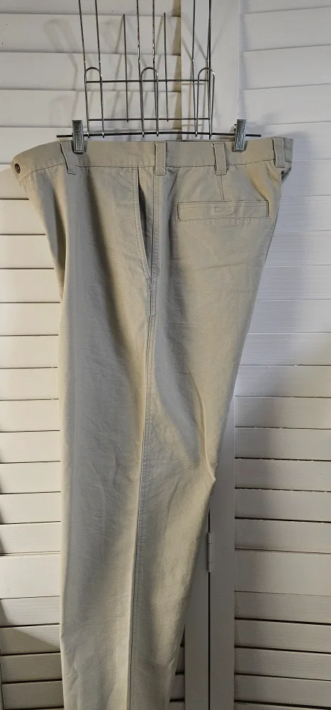 New brand Columbia Men's Khaki Pants #ThriftyPicks image indicator(5)