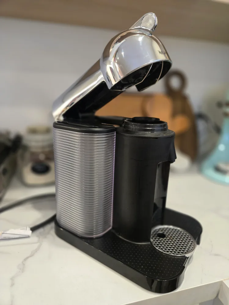 Nespresso  Vertuo Coffee Machine image indicator(3)