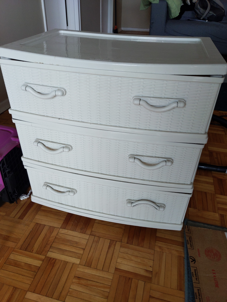 Plastic rolling drawers