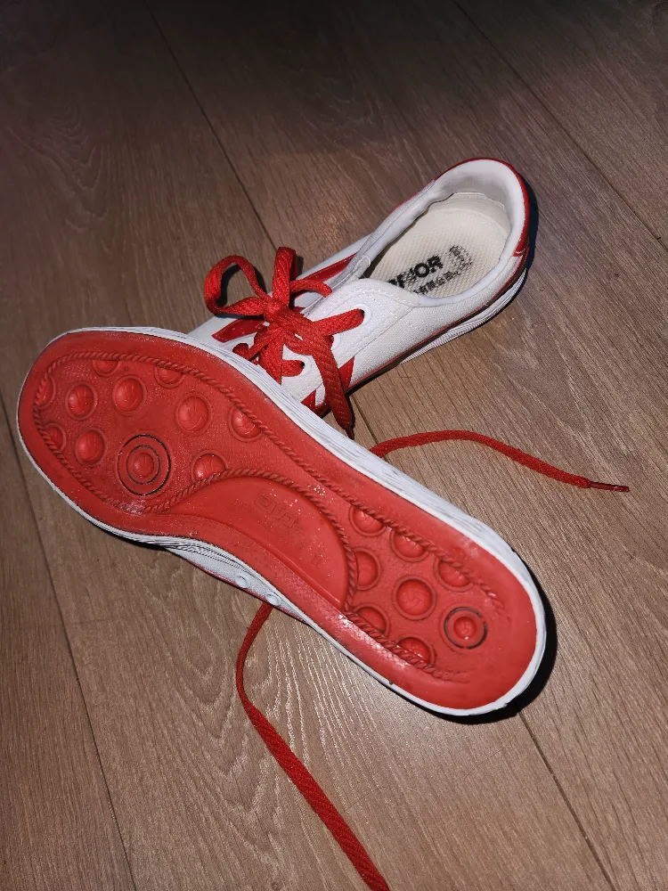 Warrior Pozi Red & White Sneakers image indicator(4)