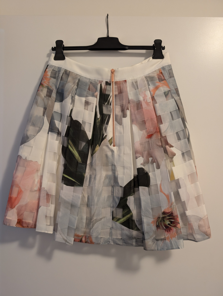 Ted Baker Skirt with Tulle Underlay Size 3 / USA 8 - photo 2