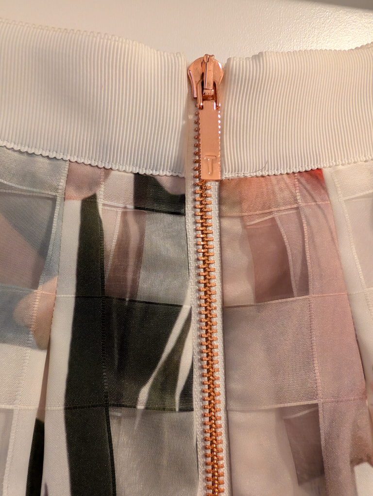 Ted Baker Skirt with Tulle Underlay Size 3 / USA 8 - photo 4