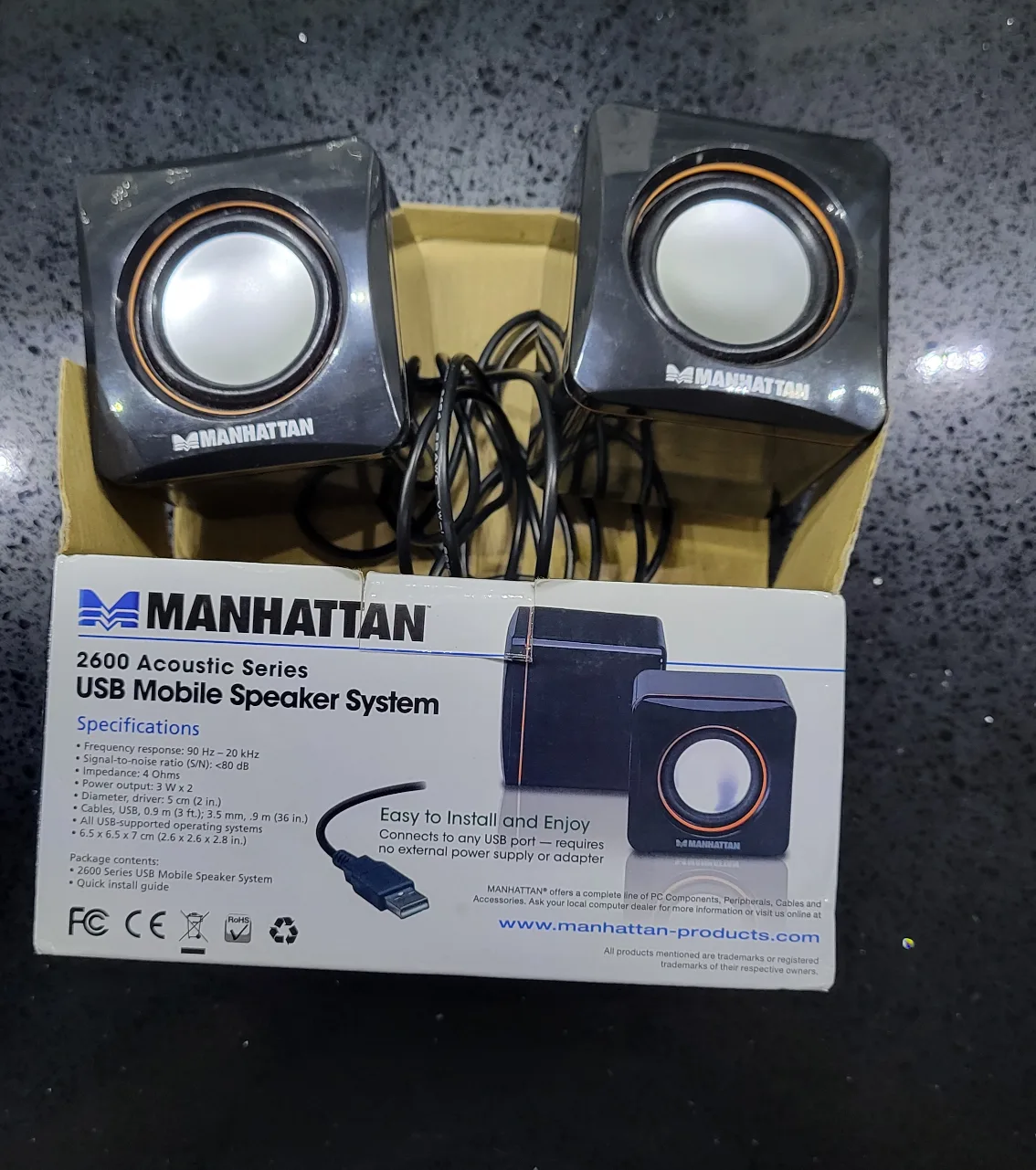 FREE Manhattan 2600 USB Mobile Speaker System thumbnail
