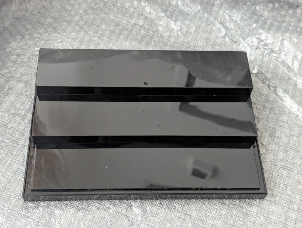 Clear acrylic model display case with 3 tier stand image indicator(3)