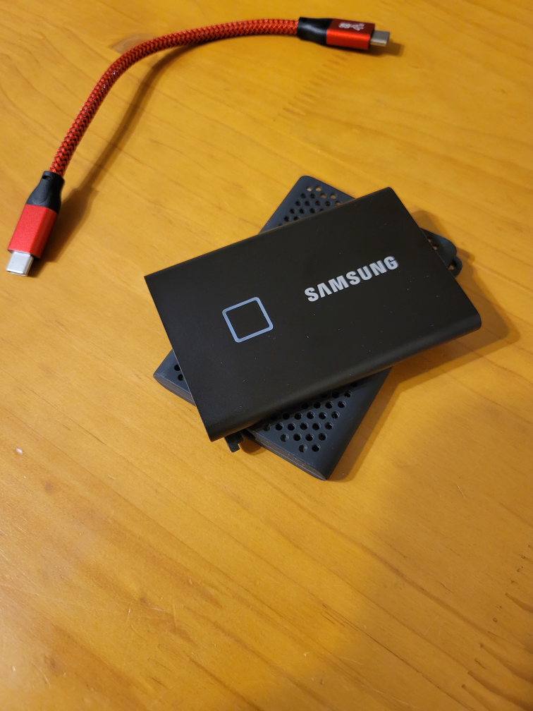 Samsung T7 Touch Portable SSD - 2TB