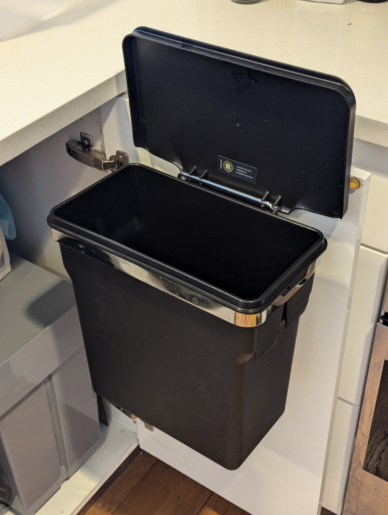 simplehuman 10 Liter / 2.6 Gallon In-Cabinet Trash Can - photo 3