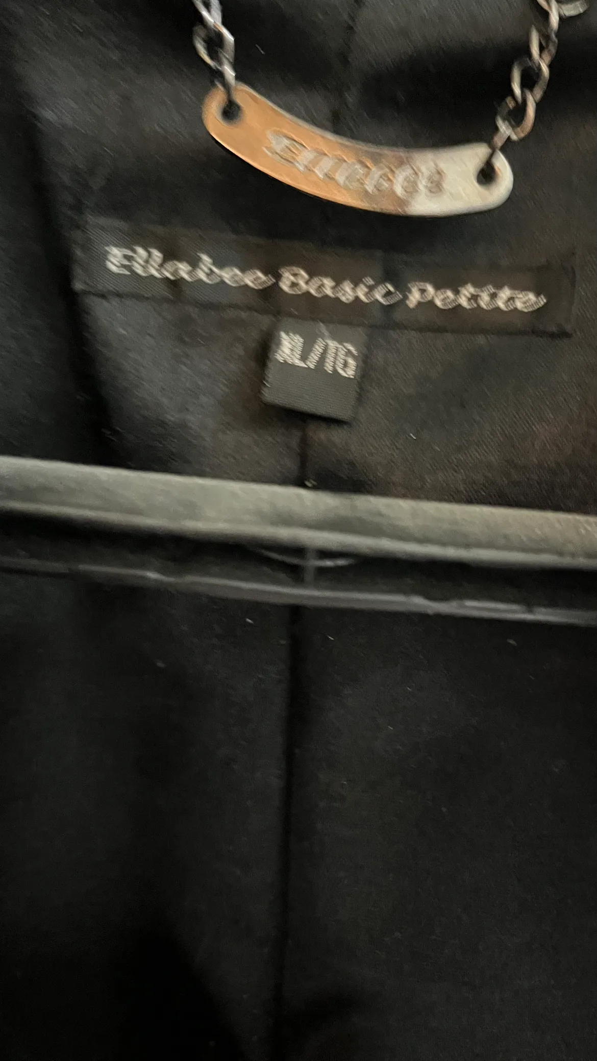 XL winter Coat - great quality and condition image indicator(3)