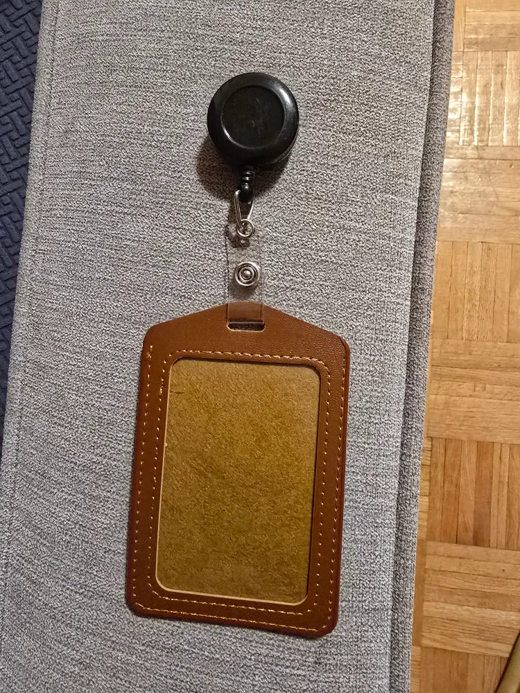 Retractable Badge Holder with Clip image indicator(3)