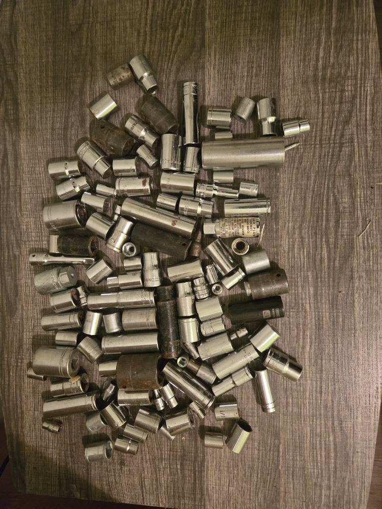 Large Lot of Wrenches and Sockets - photo 2