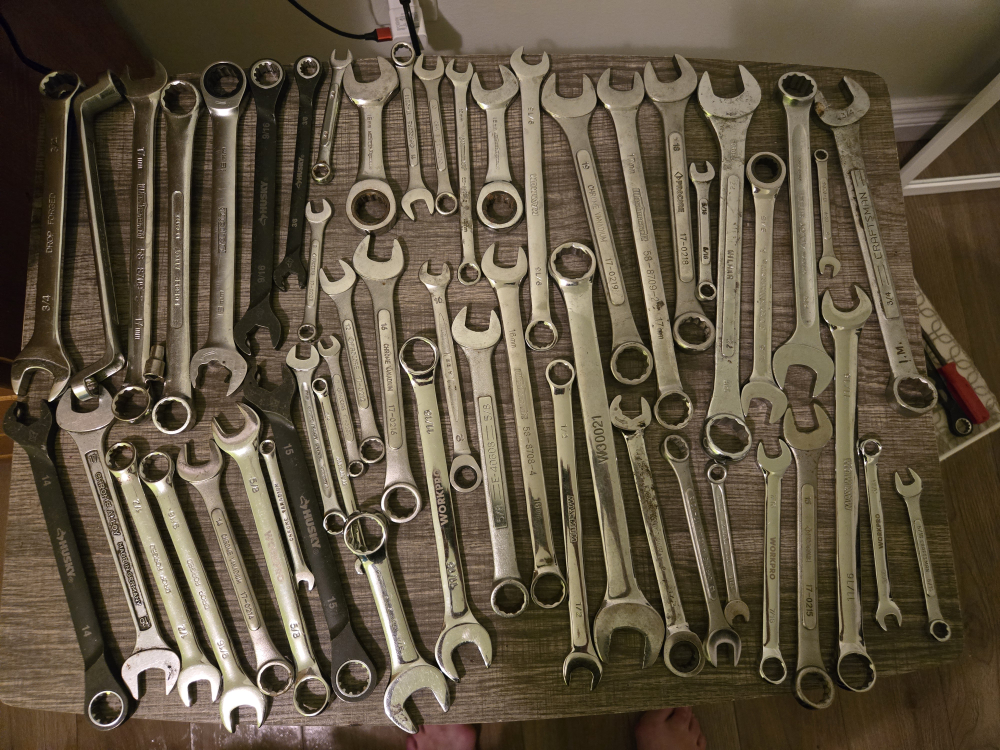 Large Lot of Wrenches and Sockets - photo 3