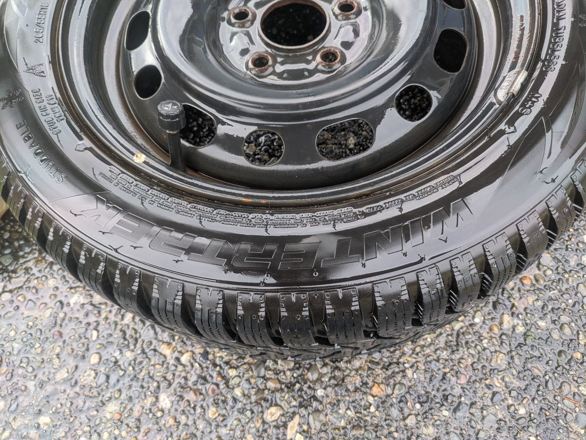 4x Winter Tires on Steel Rims Mazda 5 2006 - photo 3