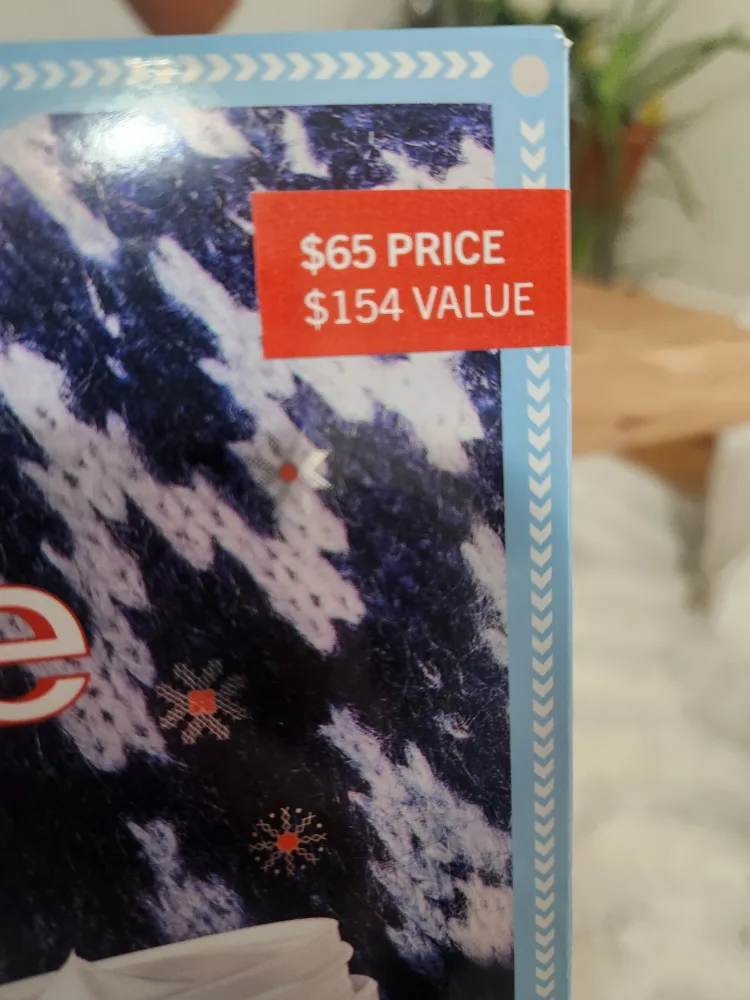 FAB First Aid Beauty Bundle Up + Hydrate image indicator(2)