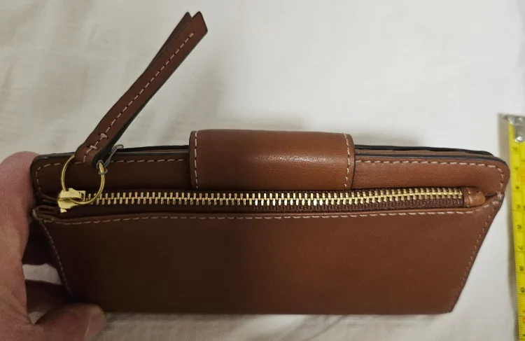 genuine leather fossil wallet women image indicator(3)