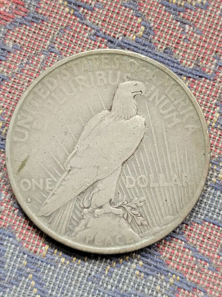 1935 Peace U.S. Silver Dollar Coin thumbnail
