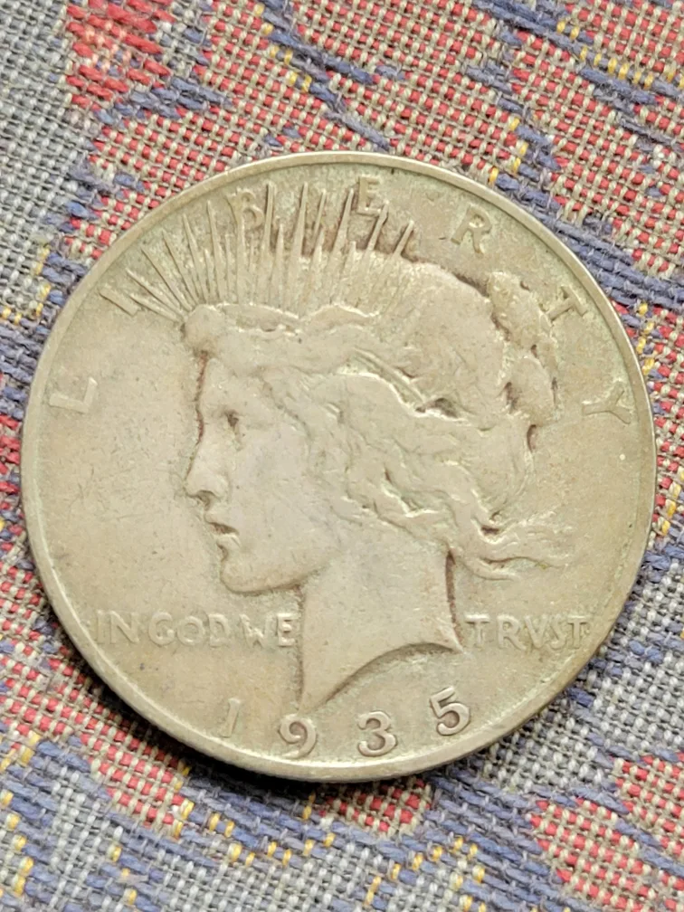 1935 Peace U.S. Silver Dollar Coin image indicator(2)