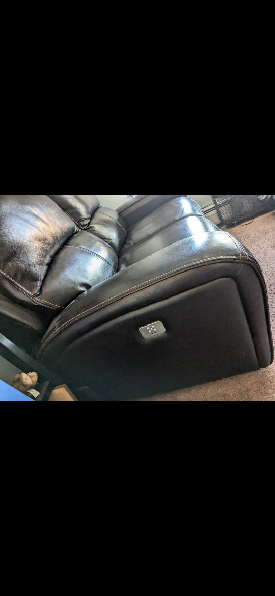Leather Reclining Loveseat - photo 4
