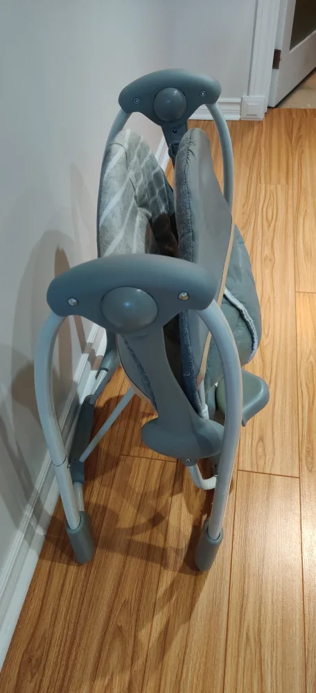 Ingenuity Swing 'N Go Portable Swing image indicator(2)