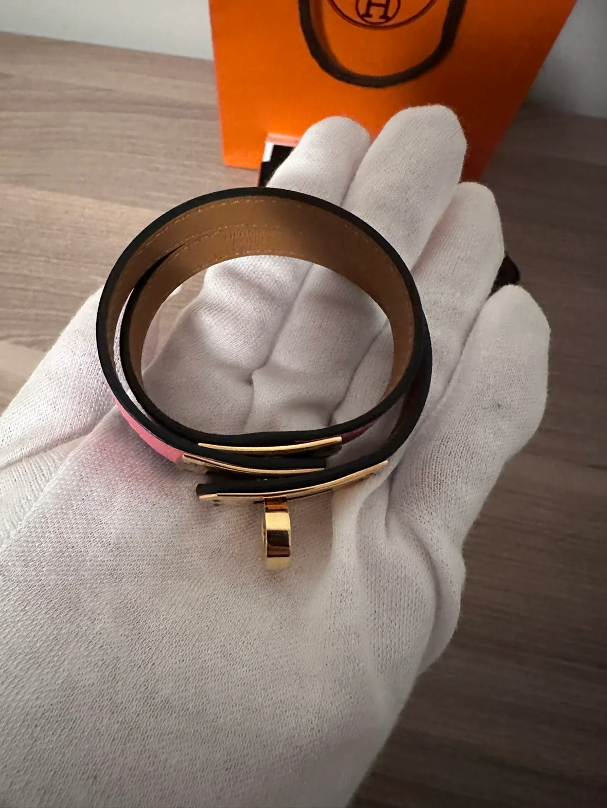 Hermès Bicolor Double Tour Bracelet Rose Gold Kelly Closure image indicator(3)