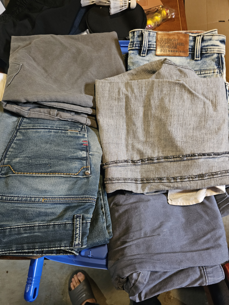 FREE GENTS clothes-Jeans, shirts, etc - photo 2