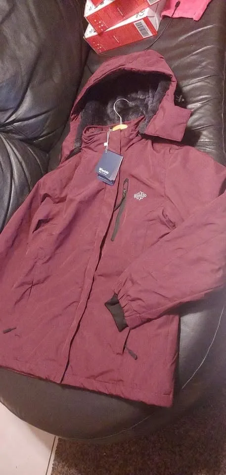 New Wantdo Women's Ski Winter Jacket Hooded Windproof image indicator(2)