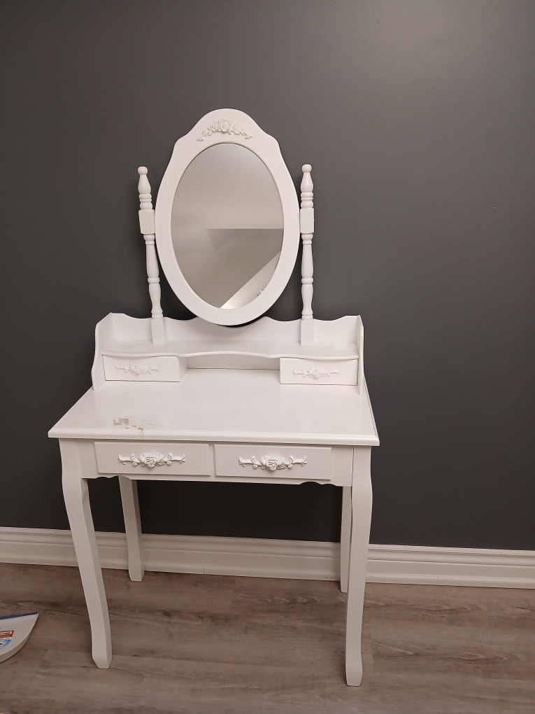 White Vanity with Mirror