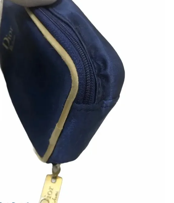 Dior Parfums /Makeup Bag image indicator(2)