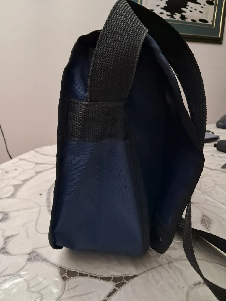 #ThriftyPicks Tommy Hilfiger Messenger Bag image indicator(3)